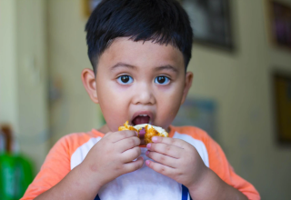 Tekstur Kue Tradisional Bisa Membantu Stimulasi Oral Anak Usia Dini